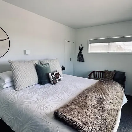 Tasman View Accommodation Lower Moutere Room photo