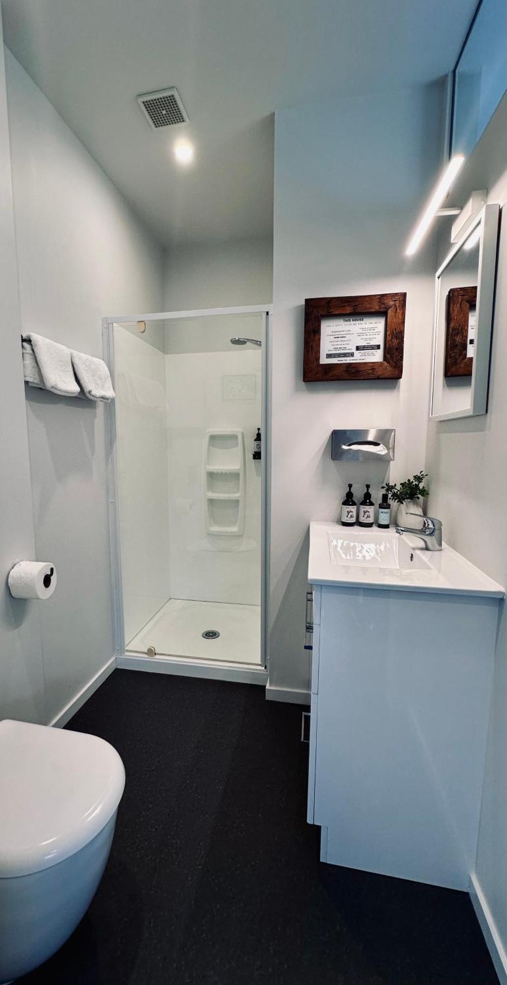 Tasman View Apartment *