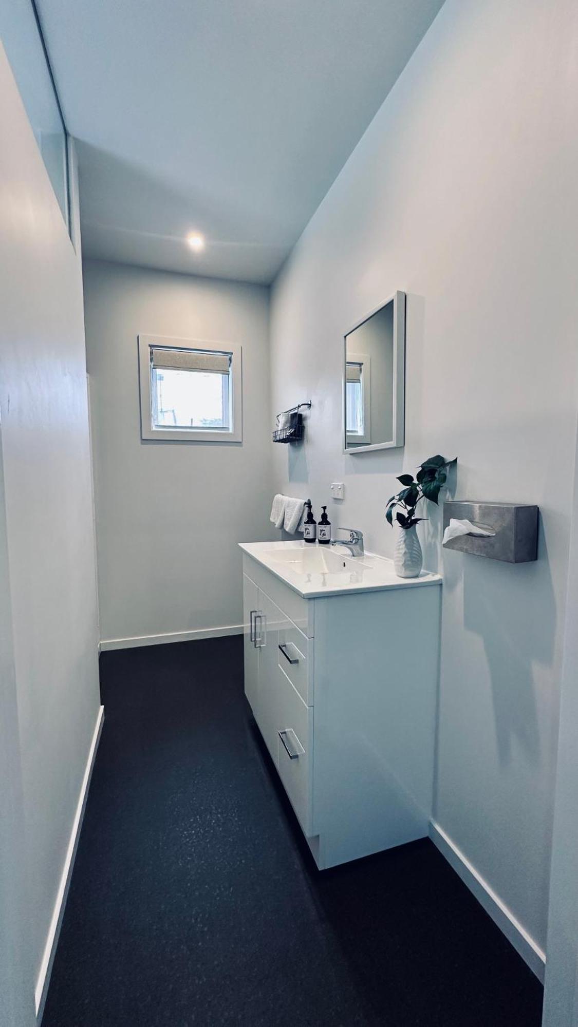 Tasman View Apartment *