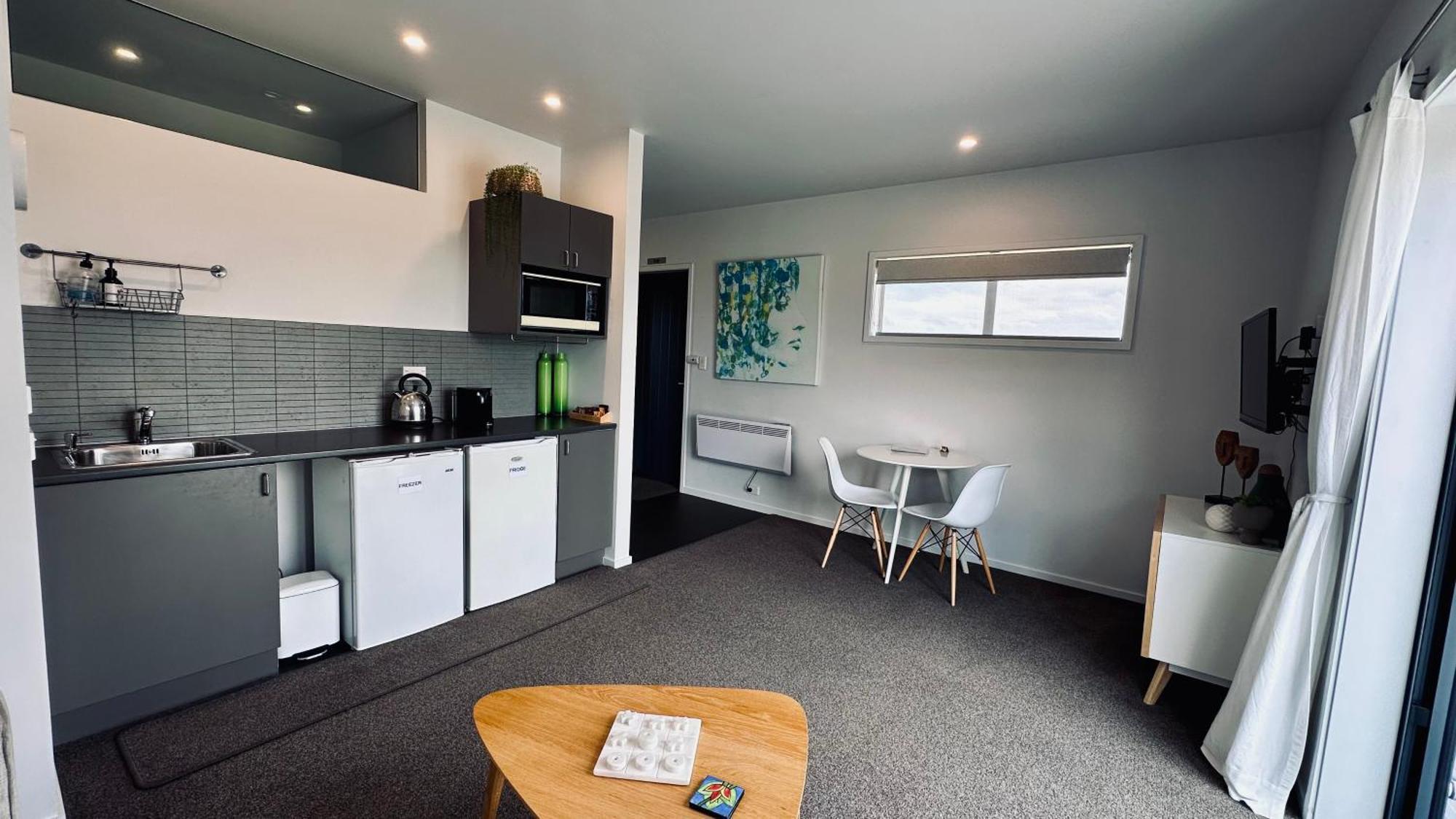 Tasman View Apartment *